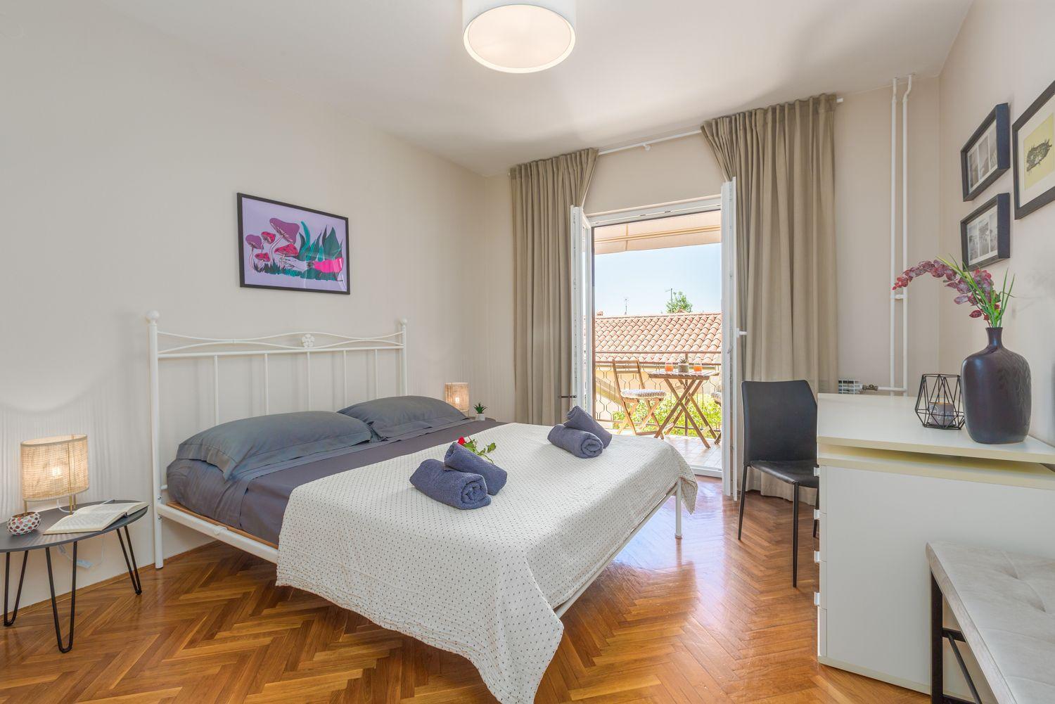 Frisch Renoviertes Wenige Gehminuten Vom Mit Privatem Balkon, Klima, Grill, Wifi *